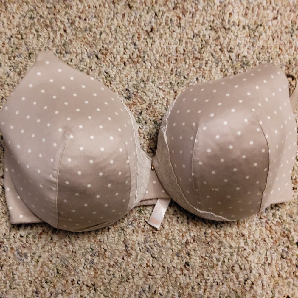 Cacique Smooth Lightly Lined Balconette Bra size 38DDD